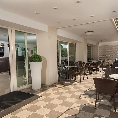 Niagara Hotel 3*